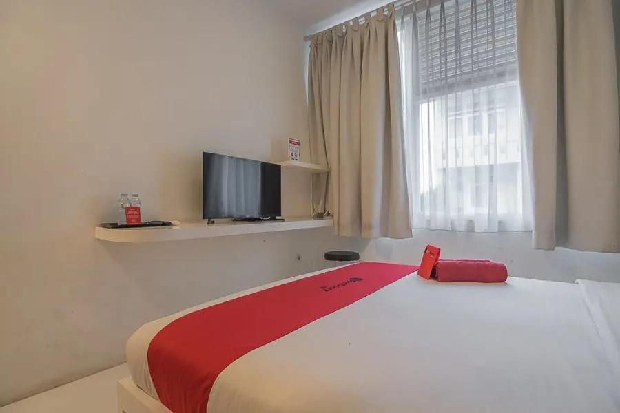 Reddoorz Plus Near Parahyangan University Bandung Exterior foto