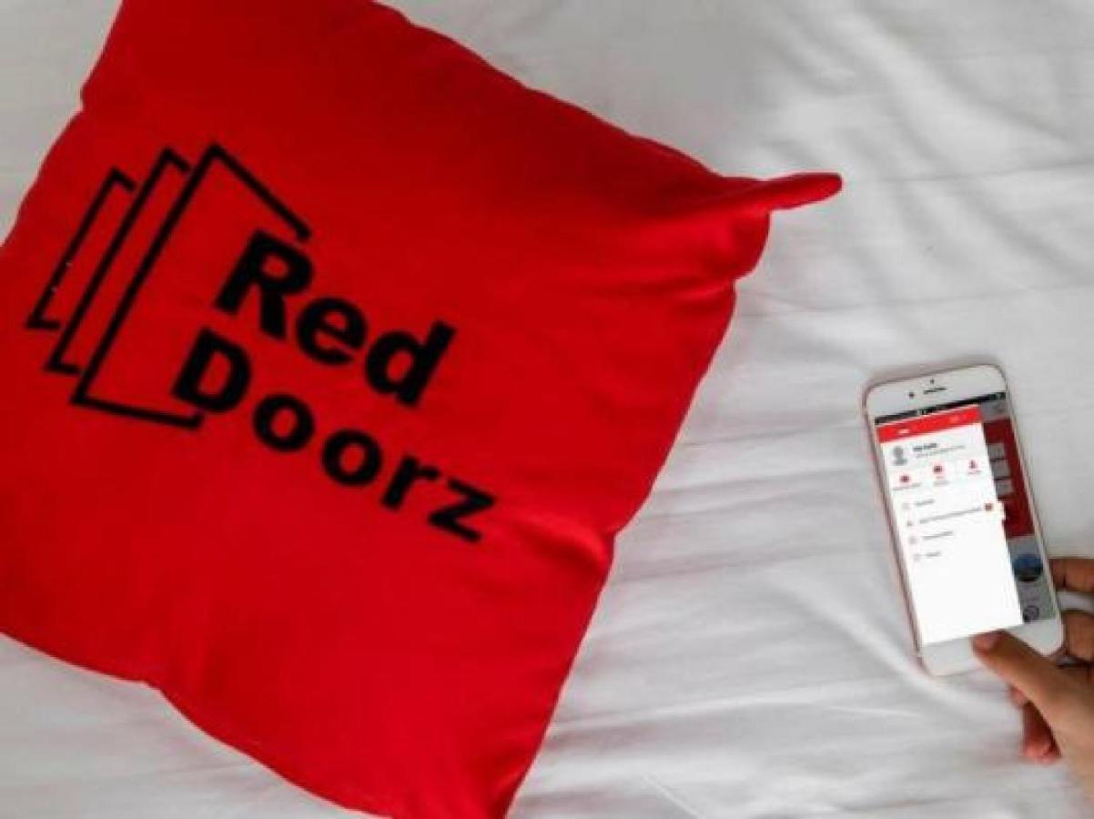 Reddoorz Plus Near Parahyangan University Bandung Exterior foto